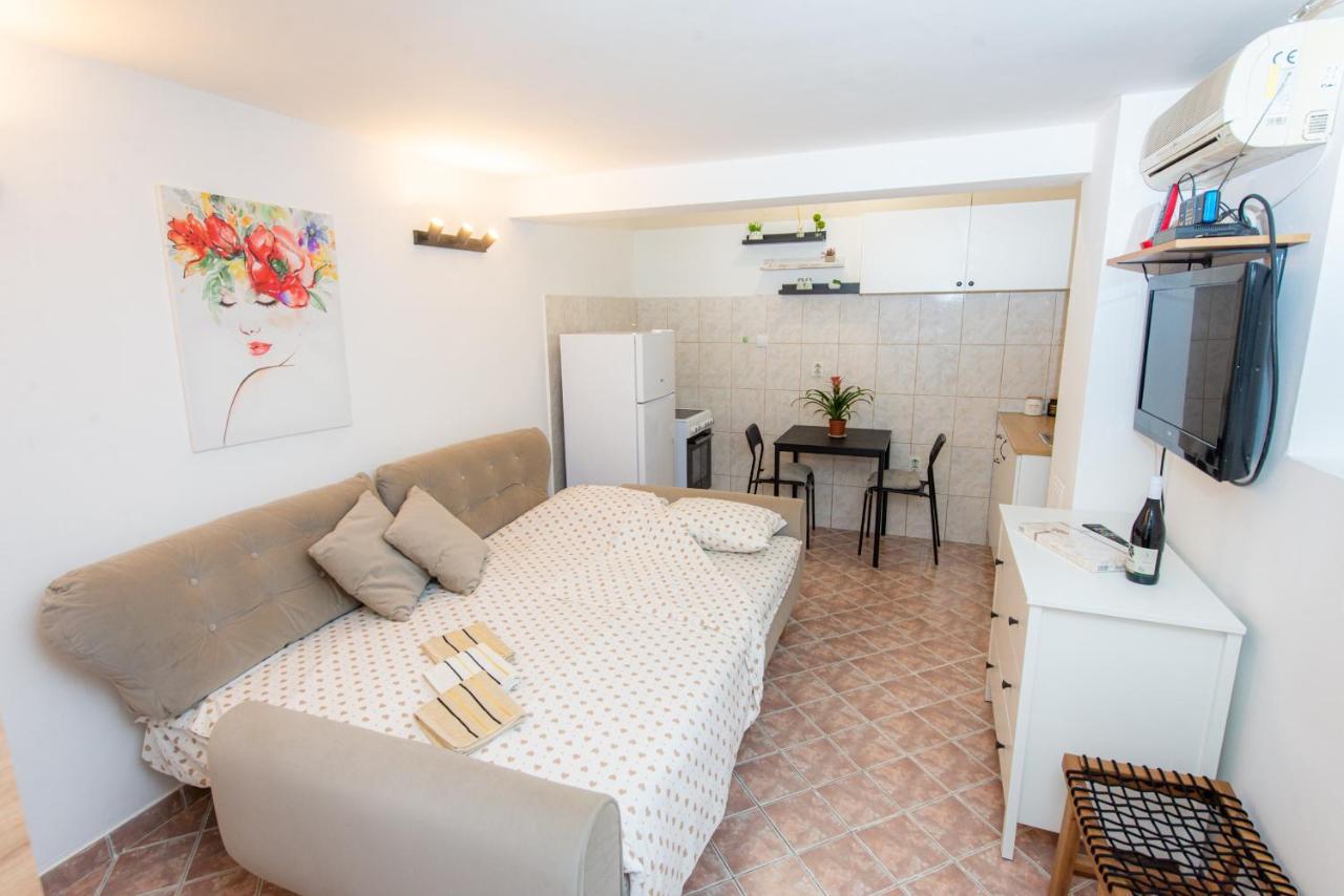 Studio Apartment Silva Kotor Eksteriør bilde