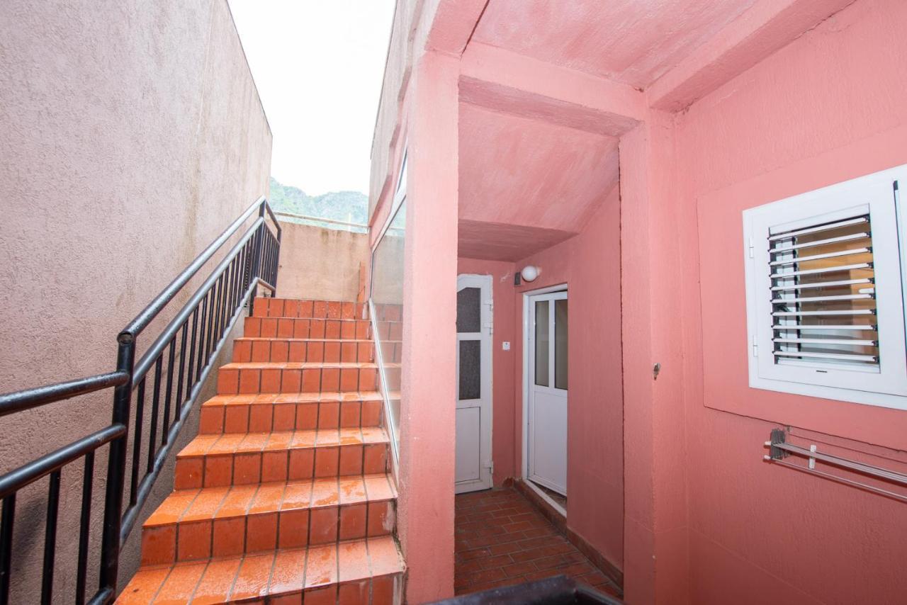 Studio Apartment Silva Kotor Eksteriør bilde